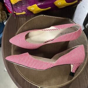 Womans heels size 14